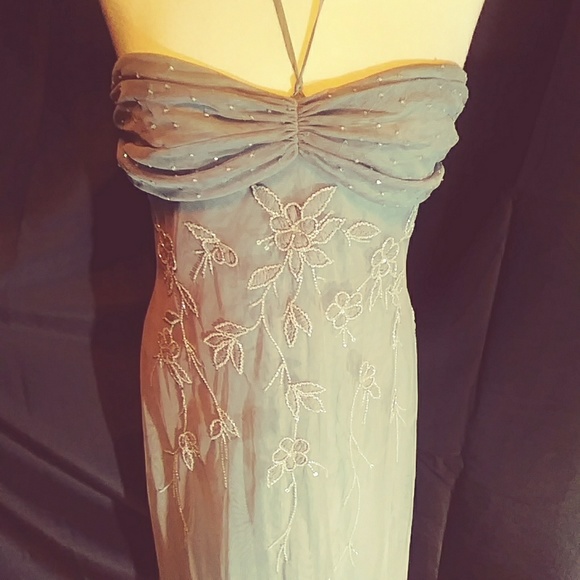 Evening gown - Picture 2 of 5